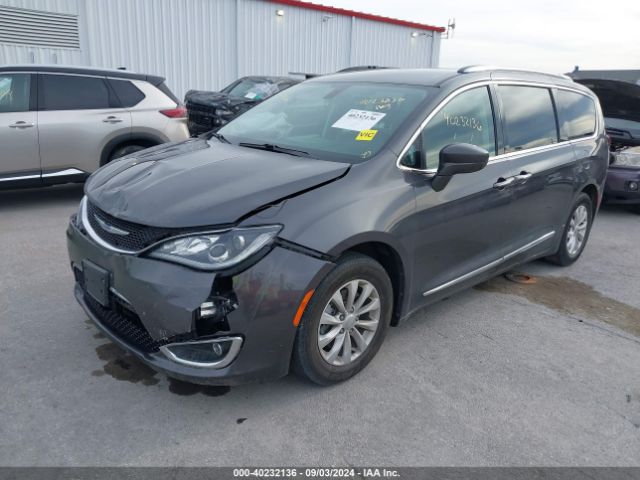 Photo 1 VIN: 2C4RC1BG1JR119147 - CHRYSLER PACIFICA 