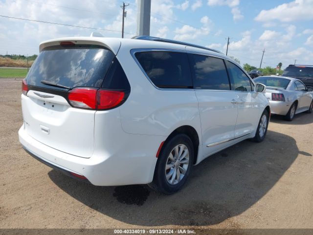 Photo 3 VIN: 2C4RC1BG1JR120511 - CHRYSLER PACIFICA 