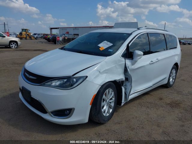 Photo 5 VIN: 2C4RC1BG1JR120511 - CHRYSLER PACIFICA 