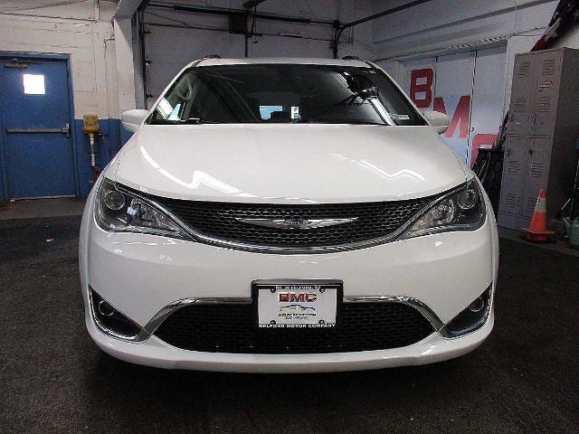 Photo 1 VIN: 2C4RC1BG1JR214369 - CHRYSLER PACIFICA 