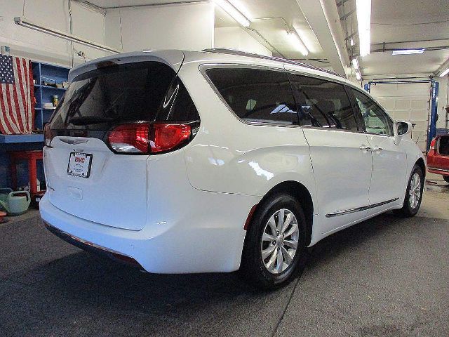 Photo 6 VIN: 2C4RC1BG1JR214369 - CHRYSLER PACIFICA 