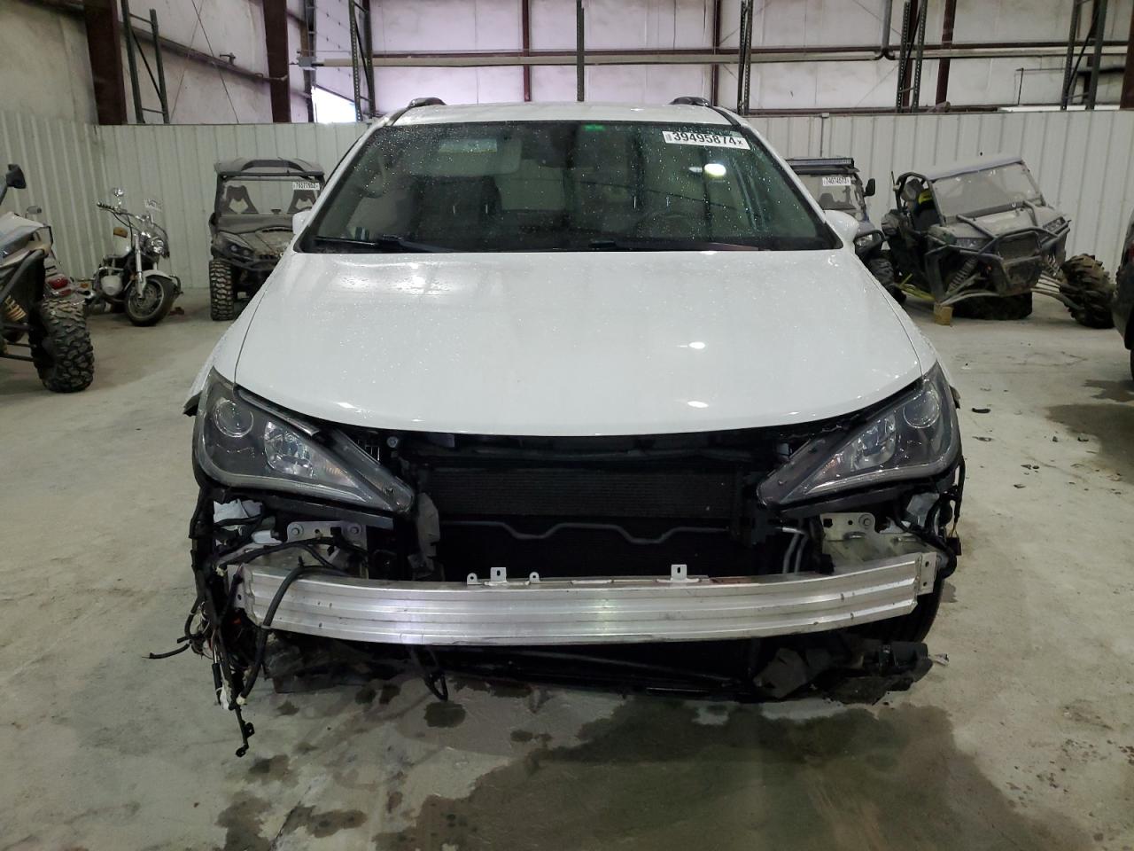 Photo 4 VIN: 2C4RC1BG1KR555157 - CHRYSLER PACIFICA 