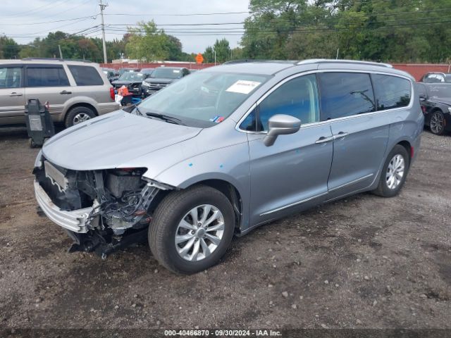 Photo 1 VIN: 2C4RC1BG1KR645165 - CHRYSLER PACIFICA 