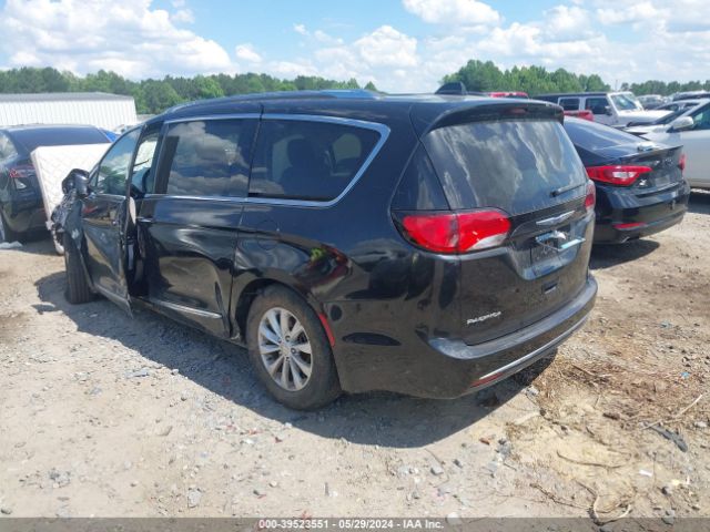 Photo 2 VIN: 2C4RC1BG1KR666615 - CHRYSLER PACIFICA 