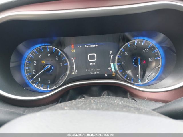 Photo 6 VIN: 2C4RC1BG1LR109155 - CHRYSLER PACIFICA 