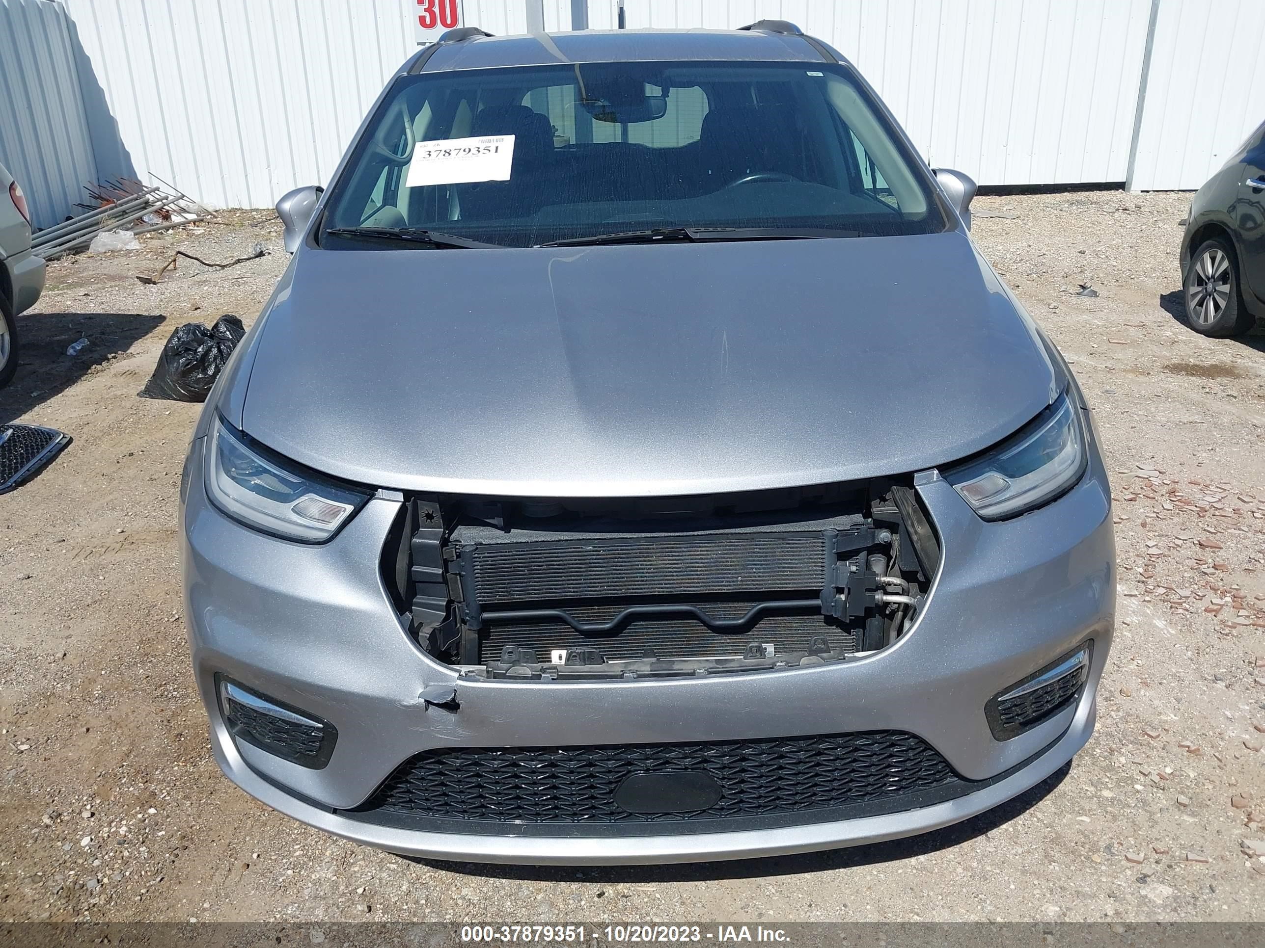 Photo 12 VIN: 2C4RC1BG1MR532318 - CHRYSLER PACIFICA 