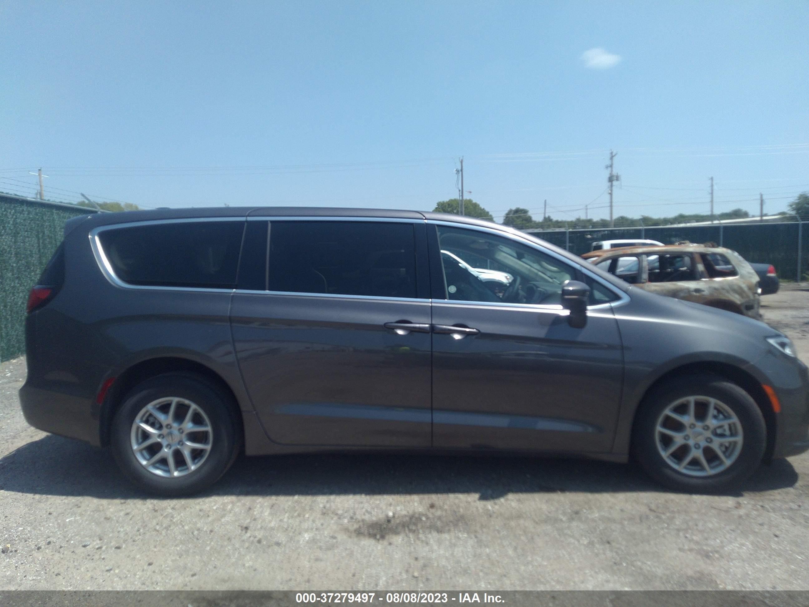 Photo 12 VIN: 2C4RC1BG1PR546675 - CHRYSLER PACIFICA 