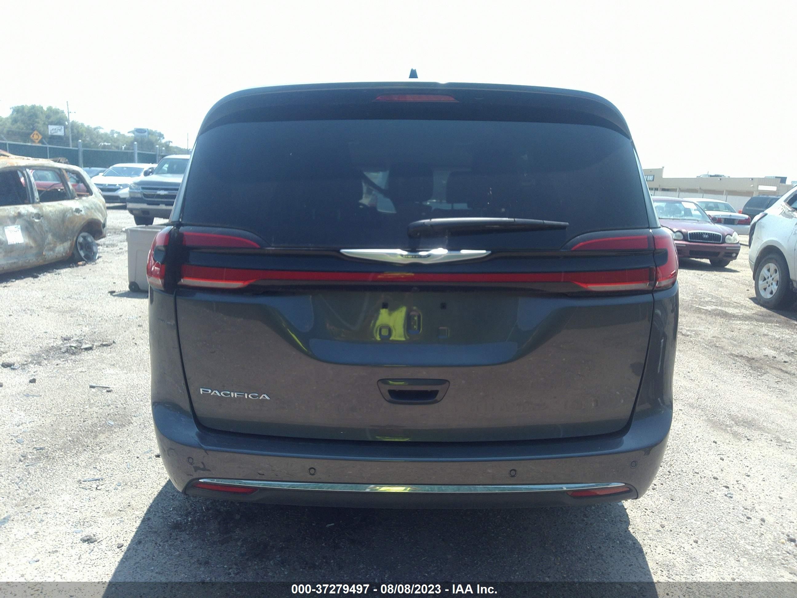 Photo 15 VIN: 2C4RC1BG1PR546675 - CHRYSLER PACIFICA 