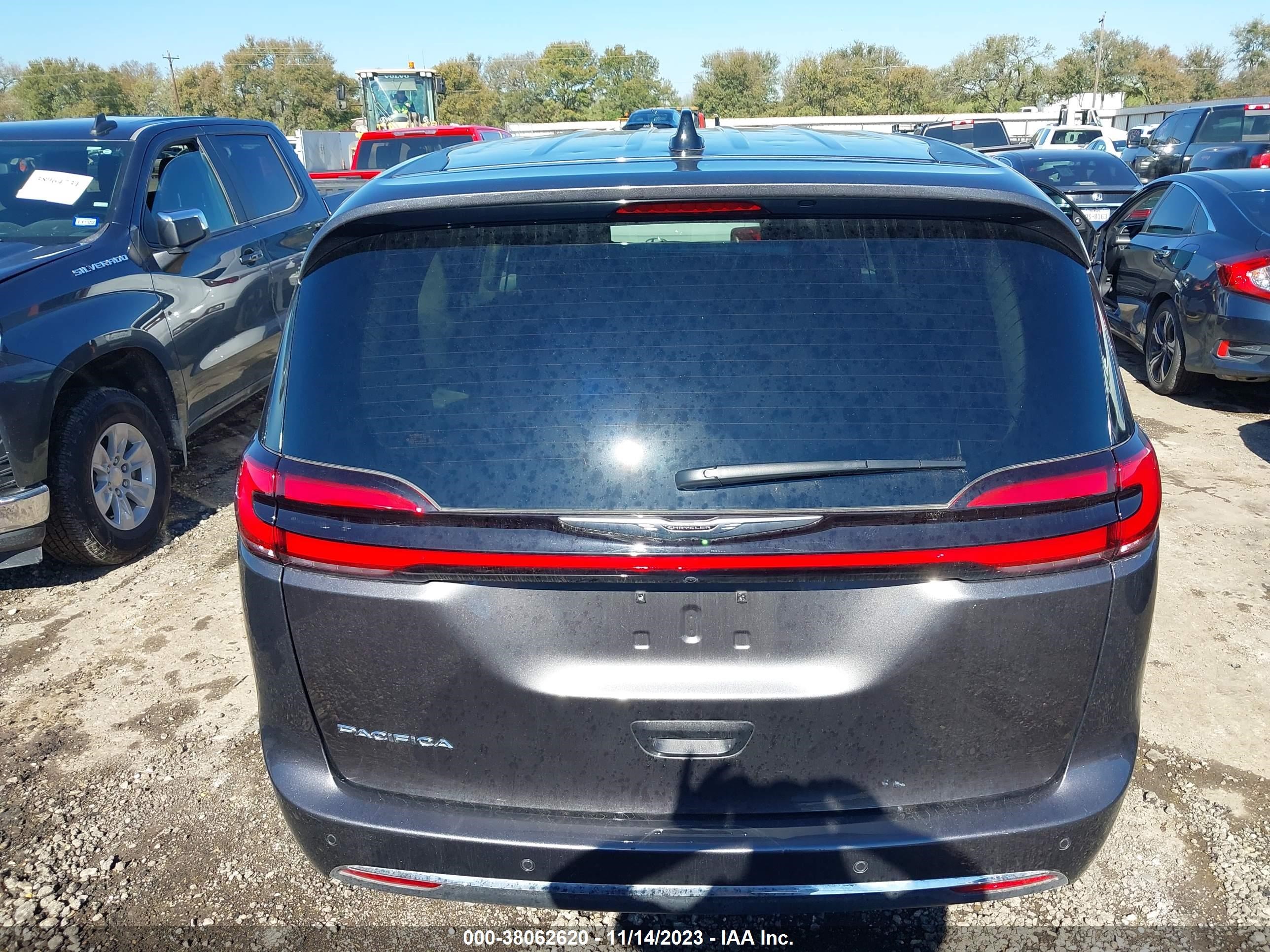 Photo 15 VIN: 2C4RC1BG1PR563699 - CHRYSLER PACIFICA 