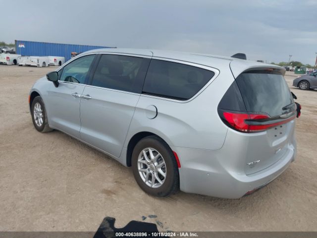 Photo 2 VIN: 2C4RC1BG1RR190800 - CHRYSLER PACIFICA 