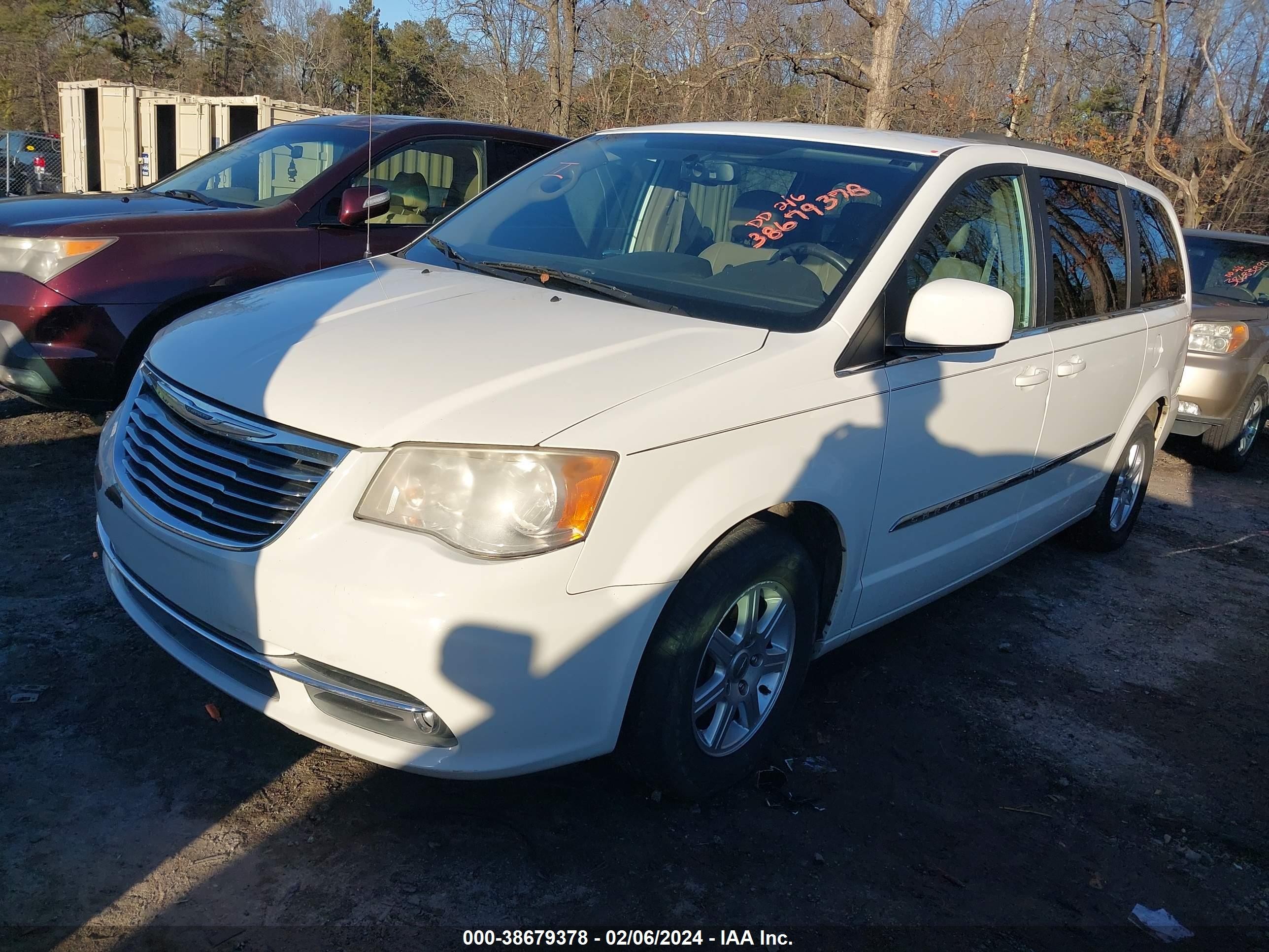 Photo 1 VIN: 2C4RC1BG2CR337472 - CHRYSLER TOWN & COUNTRY 