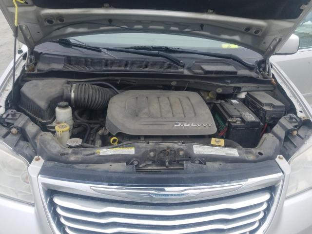 Photo 11 VIN: 2C4RC1BG2CR363165 - CHRYSLER TOWN & COU 