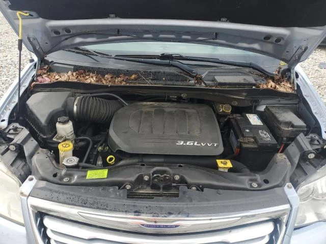 Photo 11 VIN: 2C4RC1BG2CR415653 - CHRYSLER TOWN & COU 