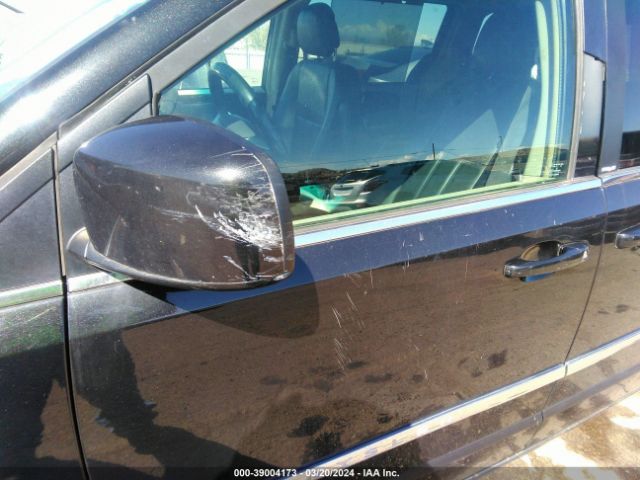 Photo 5 VIN: 2C4RC1BG2DR557812 - CHRYSLER TOWN & COUNTRY 