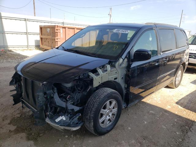 Photo 1 VIN: 2C4RC1BG2DR669817 - CHRYSLER TOWN & COU 