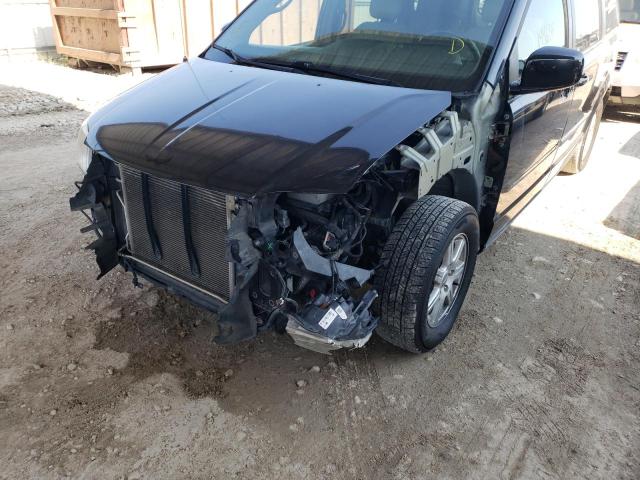 Photo 8 VIN: 2C4RC1BG2DR669817 - CHRYSLER TOWN & COU 