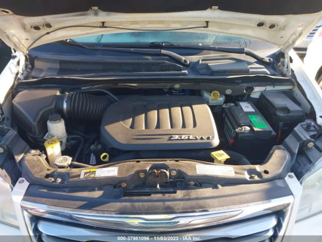 Photo 9 VIN: 2C4RC1BG2DR708728 - CHRYSLER TOWN & COUNTRY 