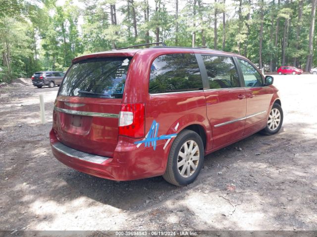 Photo 3 VIN: 2C4RC1BG2DR742636 - CHRYSLER TOWN AND COUNTRY 