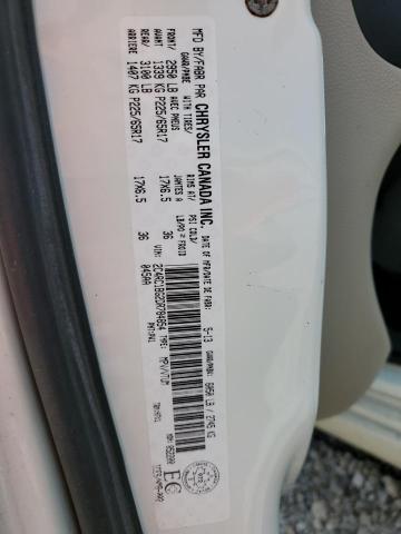 Photo 12 VIN: 2C4RC1BG2DR784854 - CHRYSLER TOWN AND C 