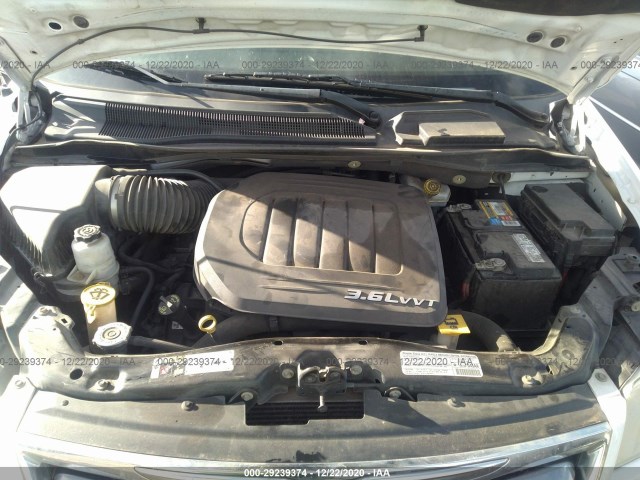 Photo 9 VIN: 2C4RC1BG2DR816041 - CHRYSLER TOWN & COUNTRY 