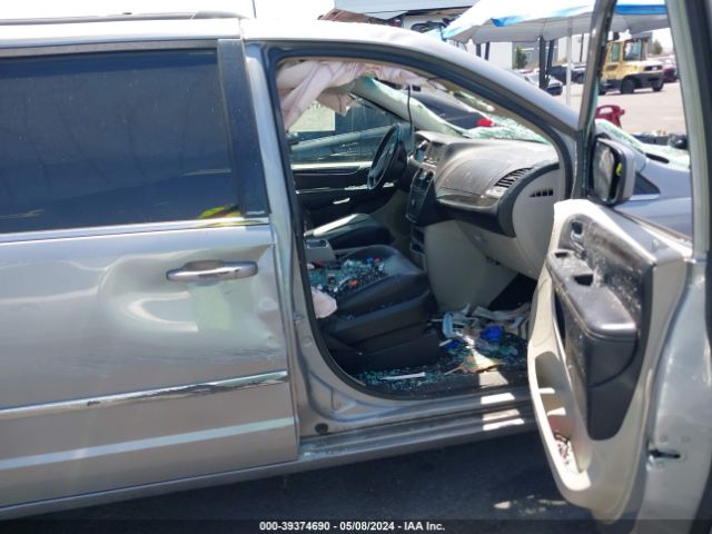 Photo 7 VIN: 2C4RC1BG2DR821403 - CHRYSLER TOWN & COUNTRY 