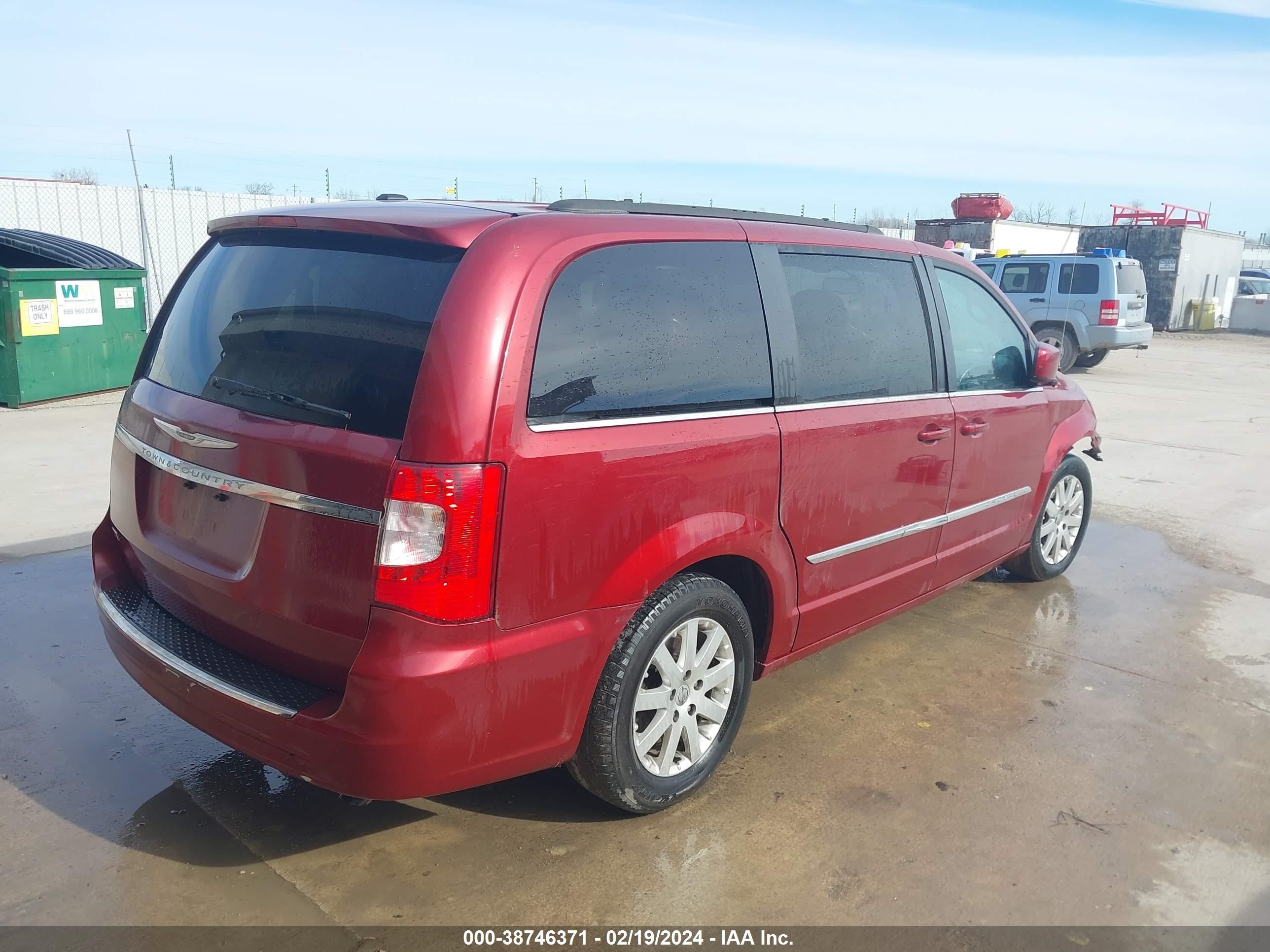 Photo 3 VIN: 2C4RC1BG2DR821529 - CHRYSLER TOWN & COUNTRY 