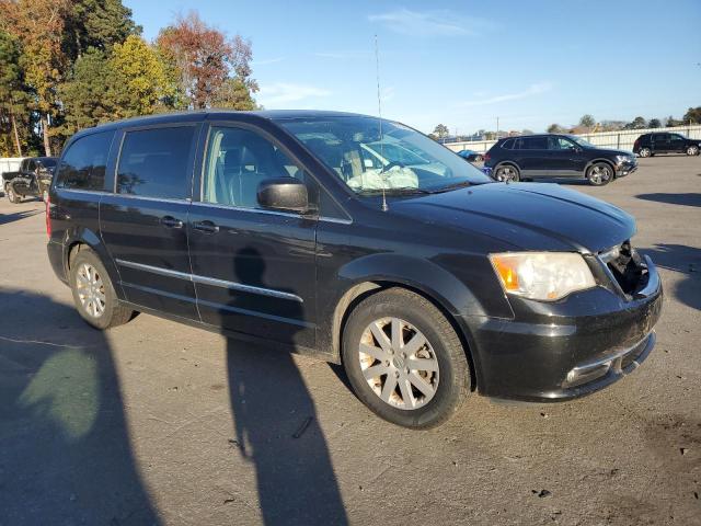 Photo 3 VIN: 2C4RC1BG2ER132172 - CHRYSLER TOWN & COU 