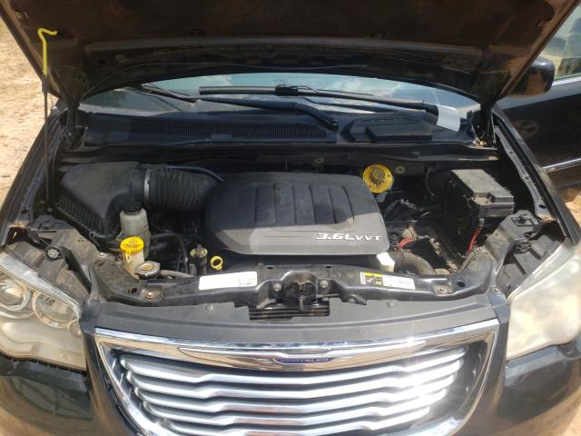 Photo 6 VIN: 2C4RC1BG2ER326846 - CHRYSLER TOWN &AMP COU 