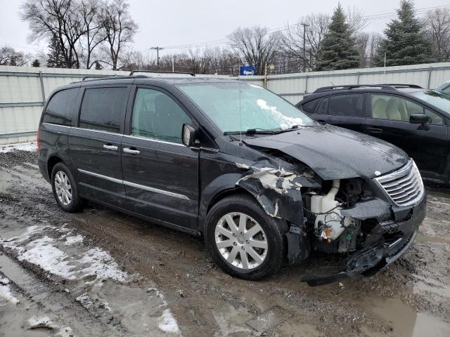 Photo 3 VIN: 2C4RC1BG2ER393804 - CHRYSLER TOWN & COU 