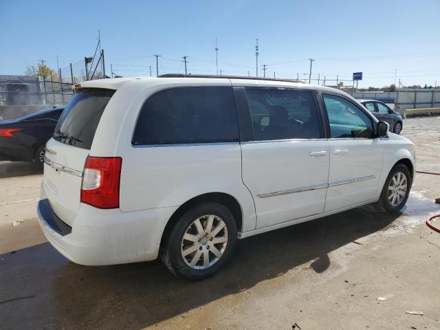 Photo 2 VIN: 2C4RC1BG2ER445982 - CHRYSLER TOWN & COU 