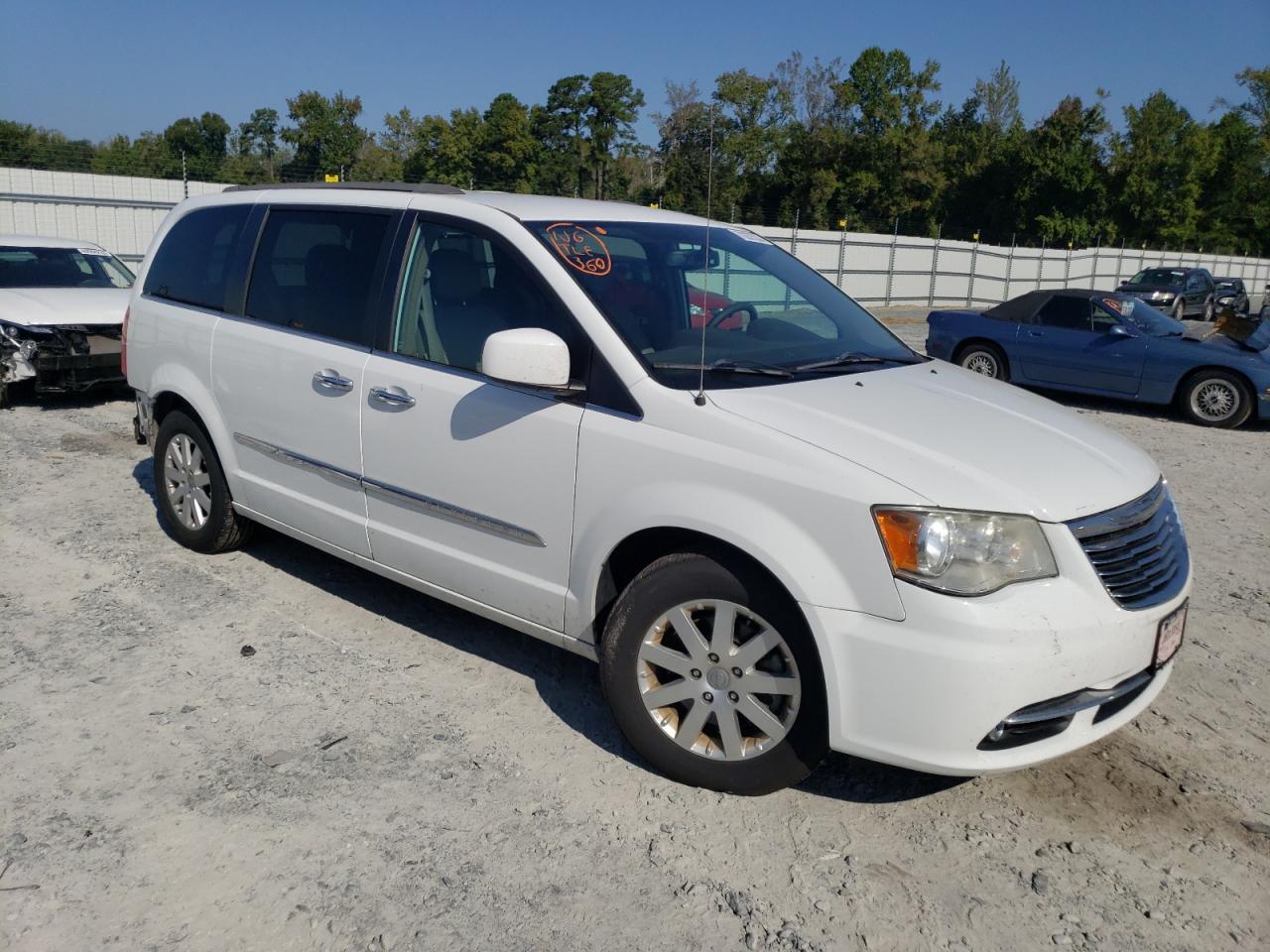 Photo 3 VIN: 2C4RC1BG2FR514316 - CHRYSLER TOWN & COUNTRY 