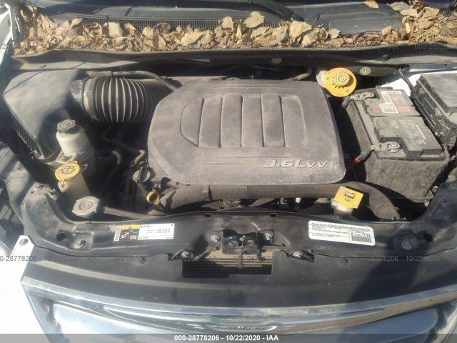 Photo 9 VIN: 2C4RC1BG2FR525803 - CHRYSLER TOWN & COUNTRY 