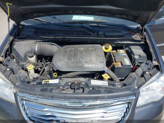 Photo 9 VIN: 2C4RC1BG2FR678133 - CHRYSLER TOWN & COUNTRY 