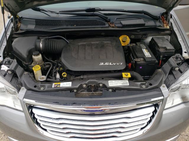 Photo 6 VIN: 2C4RC1BG2FR725967 - CHRYSLER TOWN &AMP COU 