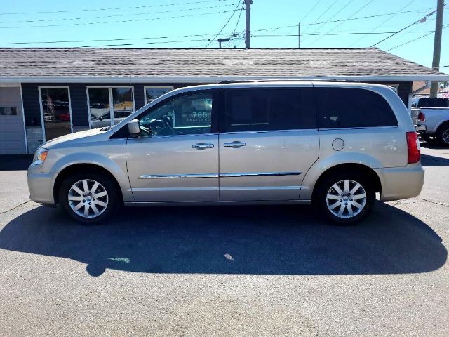 Photo 1 VIN: 2C4RC1BG2FR752943 - CHRYSLER TOWN & COUNTRY 