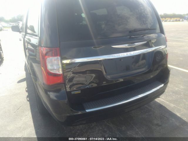 Photo 5 VIN: 2C4RC1BG2GR148035 - CHRYSLER TOWN & COUNTRY 