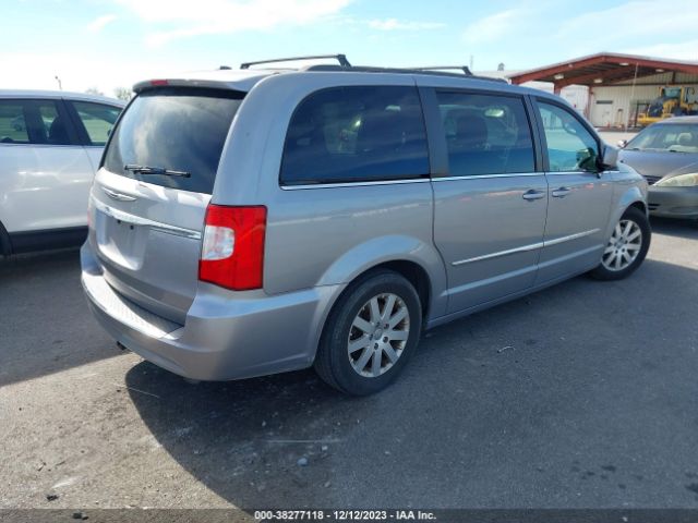 Photo 3 VIN: 2C4RC1BG2GR175042 - CHRYSLER TOWN COUNTRY 