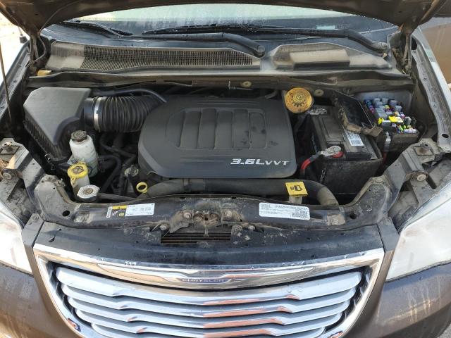 Photo 11 VIN: 2C4RC1BG2GR213434 - CHRYSLER TOWN & COU 