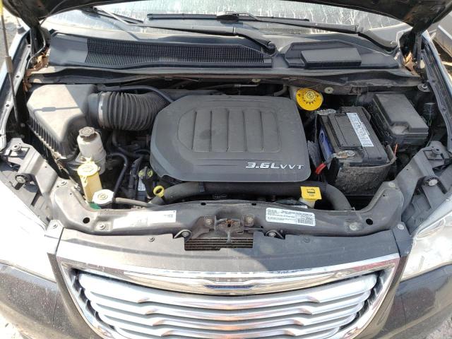 Photo 11 VIN: 2C4RC1BG2GR215586 - CHRYSLER TOWN & COU 