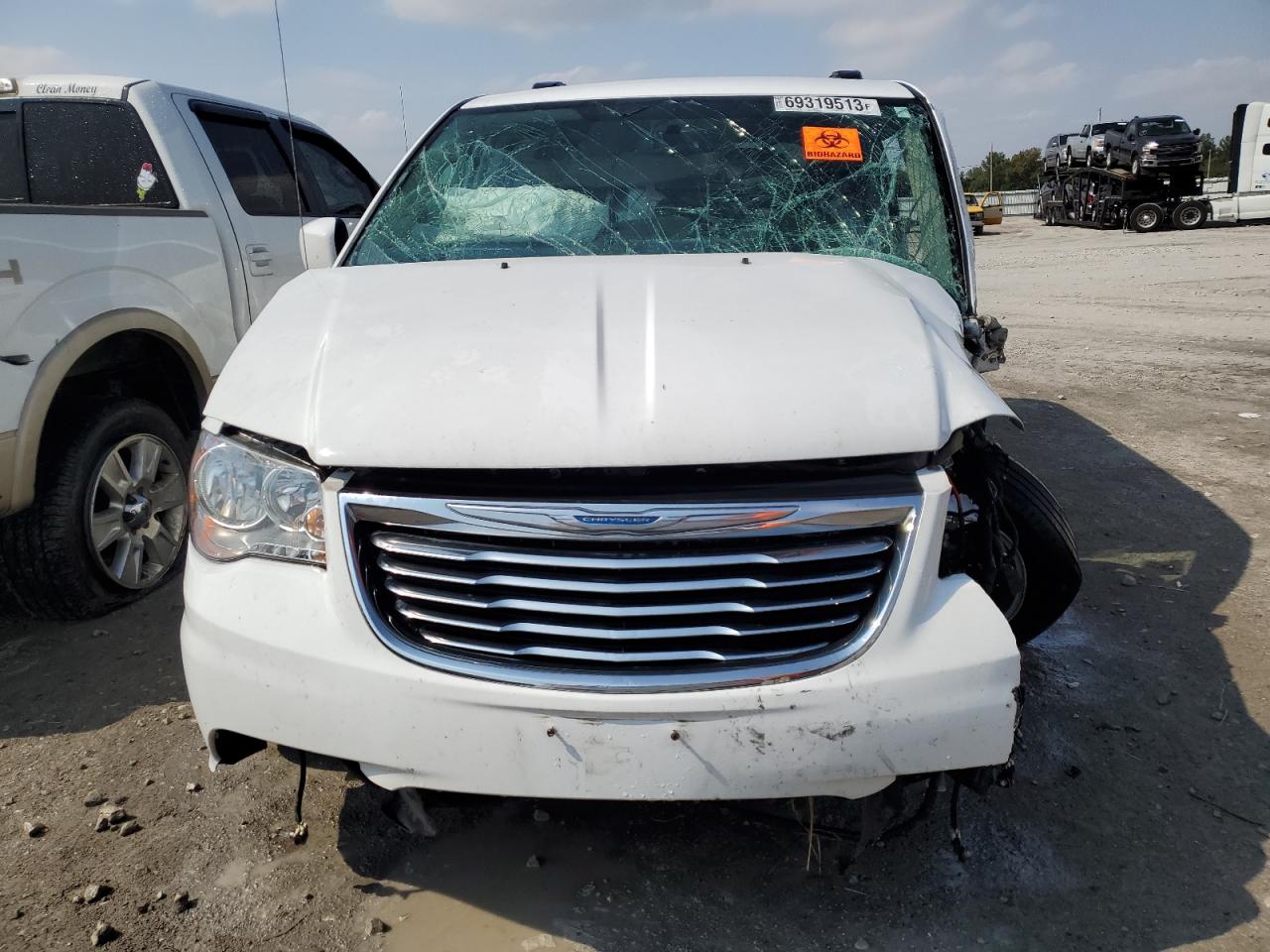 Photo 4 VIN: 2C4RC1BG2GR222215 - CHRYSLER TOWN & COUNTRY 