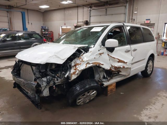 Photo 5 VIN: 2C4RC1BG2GR240214 - CHRYSLER TOWN & COUNTRY 