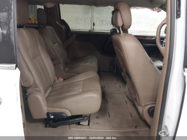 Photo 7 VIN: 2C4RC1BG2GR240214 - CHRYSLER TOWN & COUNTRY 