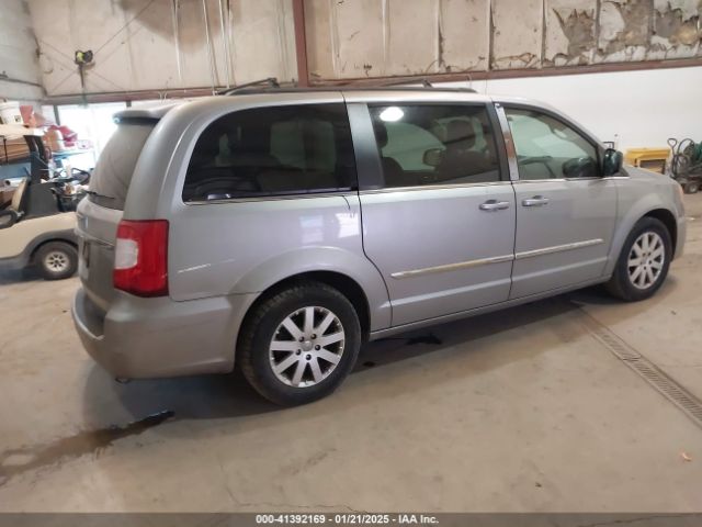 Photo 3 VIN: 2C4RC1BG2GR280227 - CHRYSLER TOWN AND COUNTRY 