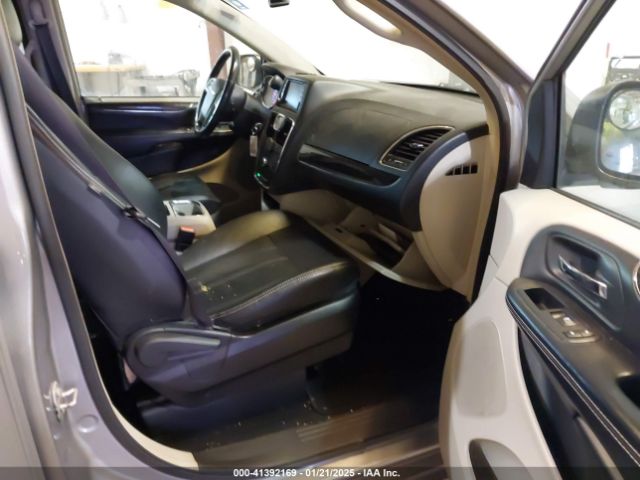 Photo 4 VIN: 2C4RC1BG2GR280227 - CHRYSLER TOWN AND COUNTRY 