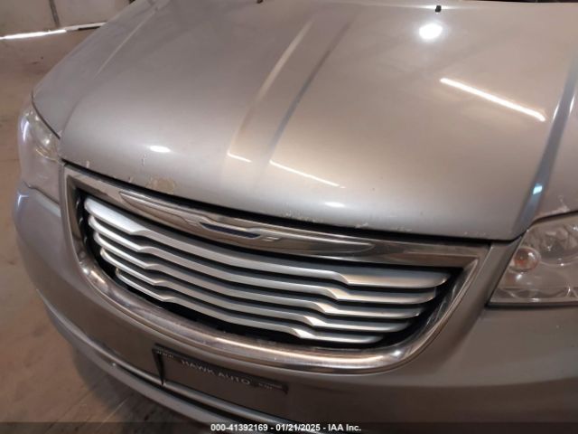 Photo 5 VIN: 2C4RC1BG2GR280227 - CHRYSLER TOWN AND COUNTRY 