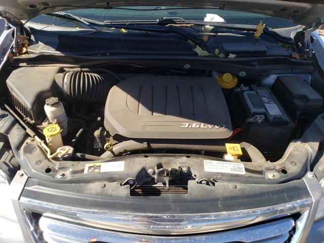 Photo 6 VIN: 2C4RC1BG2GR293687 - CHRYSLER TOWN &AMP COU 