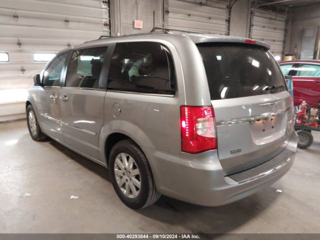 Photo 2 VIN: 2C4RC1BG2GR302954 - CHRYSLER TOWN AND COUNTRY 