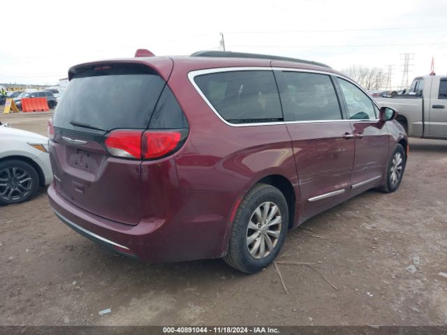 Photo 3 VIN: 2C4RC1BG2HR535119 - CHRYSLER PACIFICA 