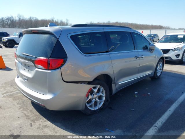 Photo 3 VIN: 2C4RC1BG2HR553264 - CHRYSLER PACIFICA 