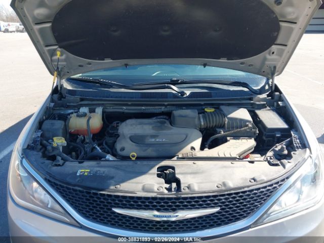 Photo 9 VIN: 2C4RC1BG2HR553264 - CHRYSLER PACIFICA 